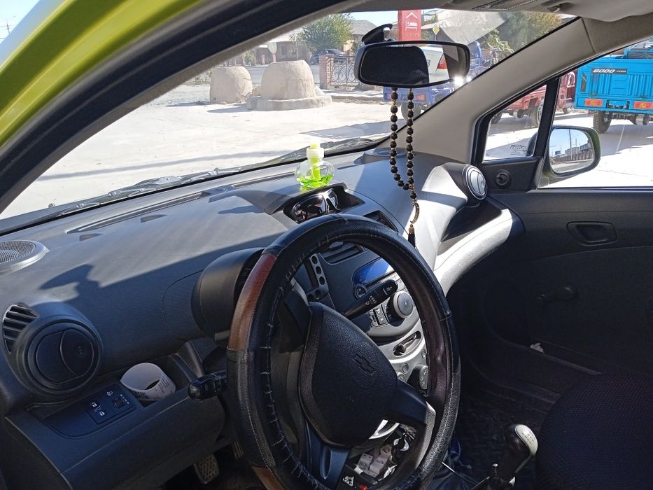 Спарк 1 позитция сотилади