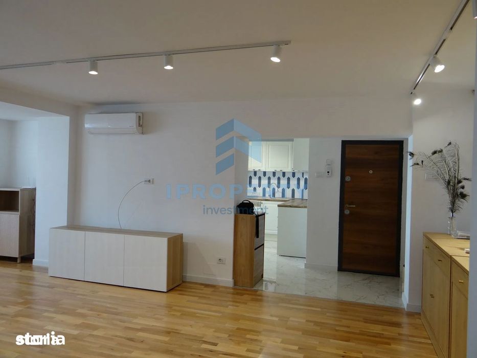 Apartament cu 3 Camere in zona Decebal cu loc de parcare
