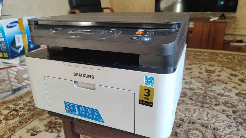 МФУ Самсунг М2070W