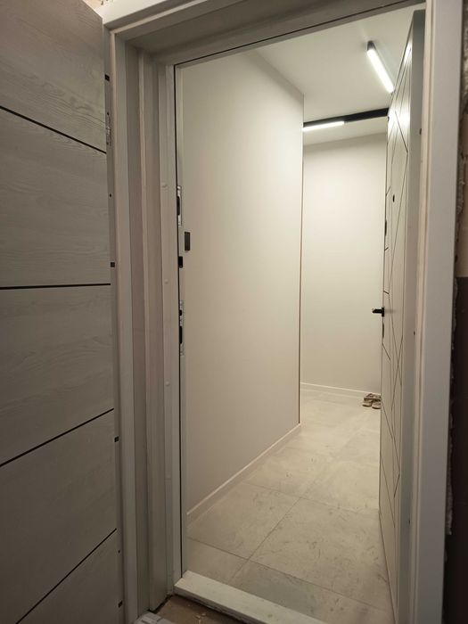 Монтаж на врати входни и интериорни,монтаж на ламинат.