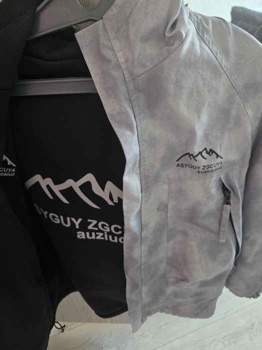 Продам куртку демисезонная