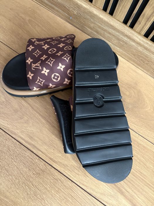 Дамски чехли  Louis Vuitton