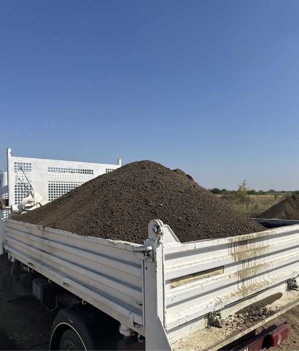 Pamant negru pentru gazon