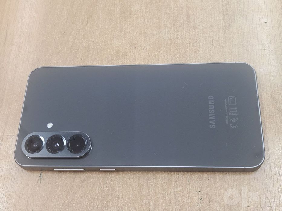 Samsung A56 5G. 8/256GB