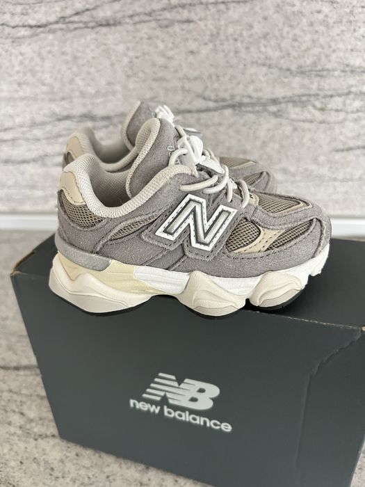 New Balance 9060 21,5 размер Нови