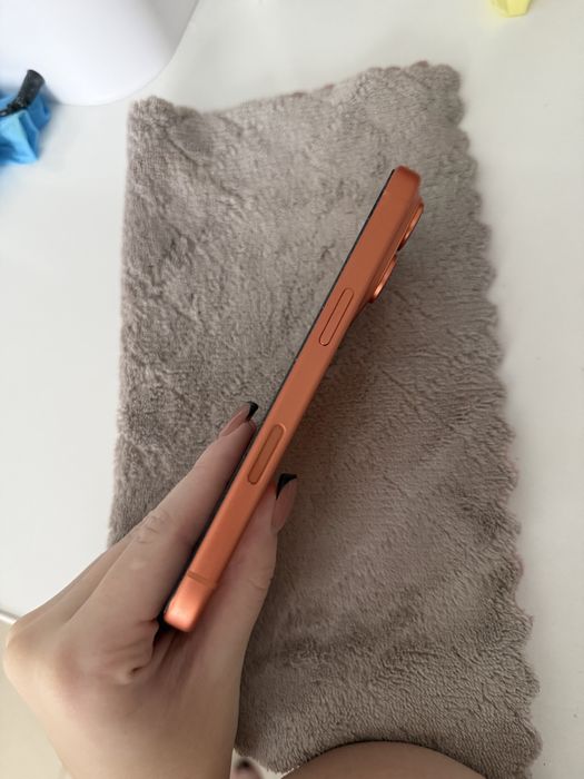 iPhone17pro с гарантией