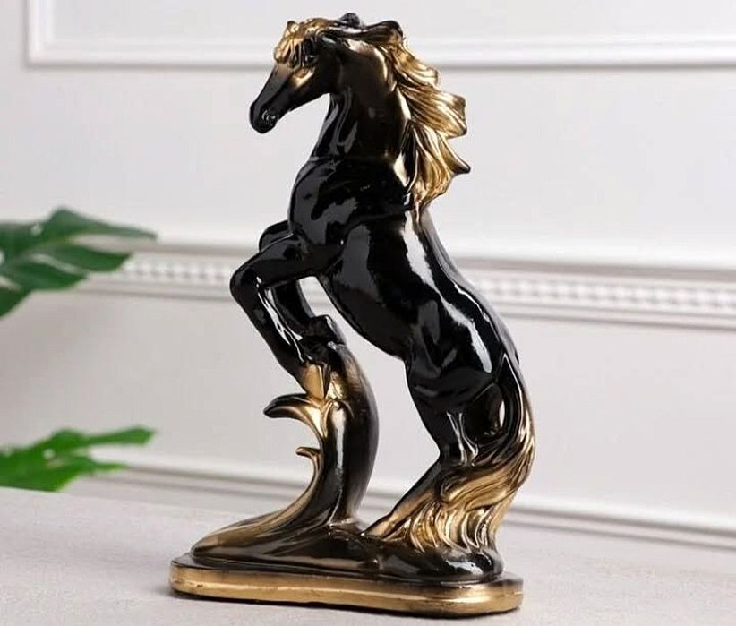 Статуэтка, 30 см.