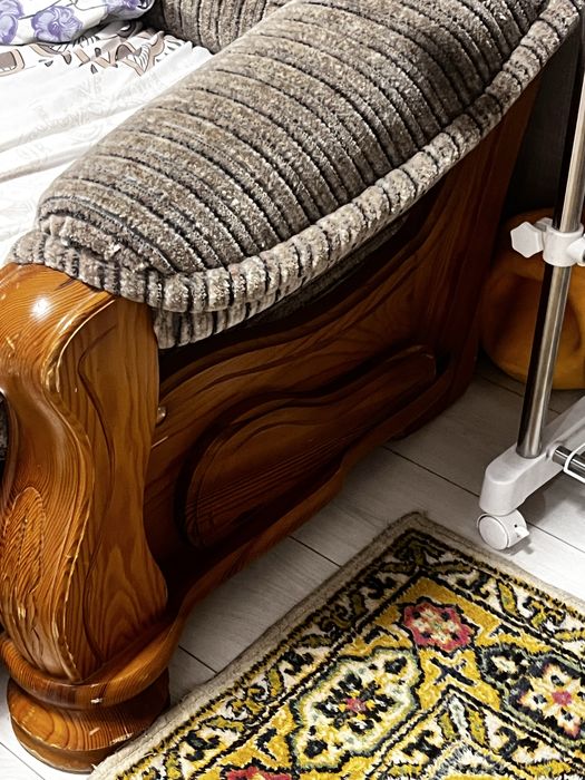 Продам диван и кресло 10к торг