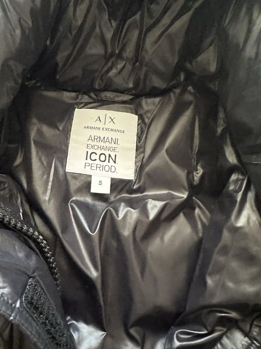 Пуховик Armani Exchange