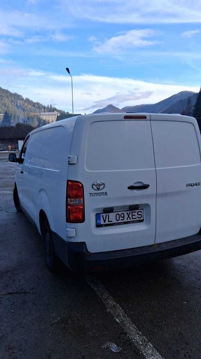 Vand autoutilitara Toyota proace.