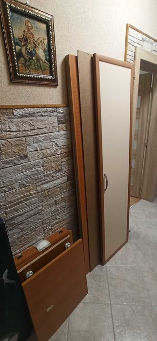 Кухня, кухненски шкафове (прочетете описанието)