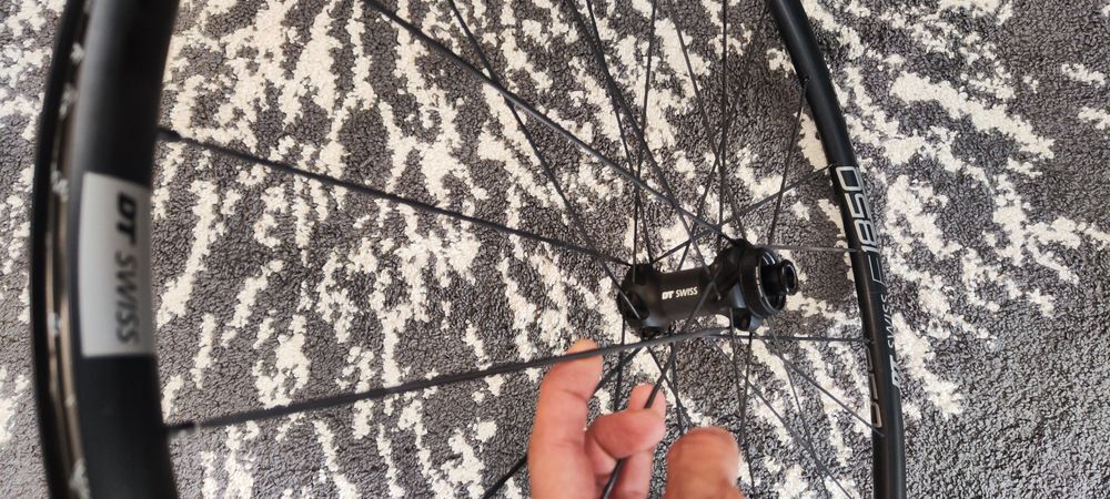 Капли DT swiss E1850 spline 28"