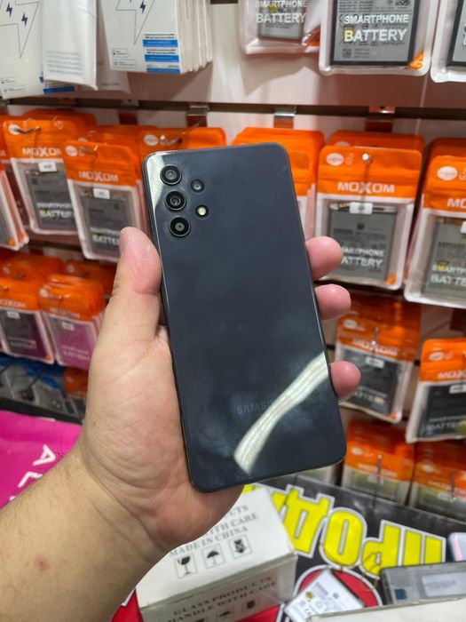 Продам телефоны в хорошем состояний