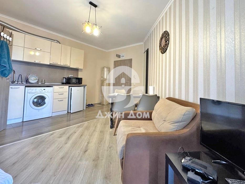 Просторен едностаен апартамент в к-с „Вип Вижън“, к.к. Слънчев бряг