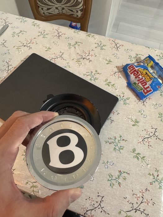 Шильдик крышка от диска Bentley бентли