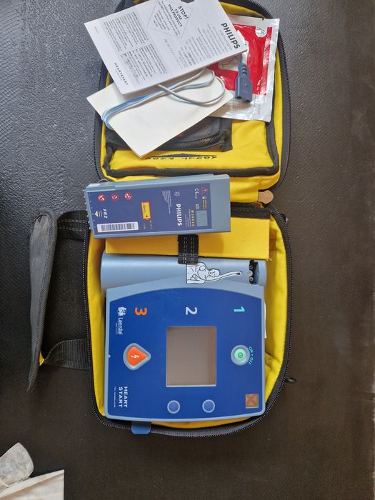 Defibrilator semi-automat Philips