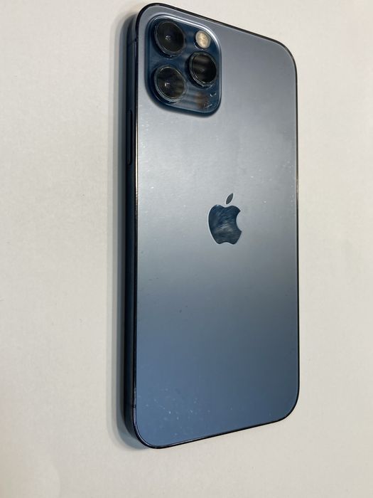 iPhone 12 PRO  • 100 % Bateria • de piese