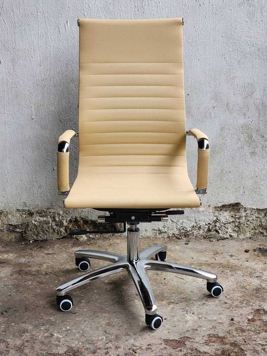 Кресло для персонала DELGADO- (Бежевый)
