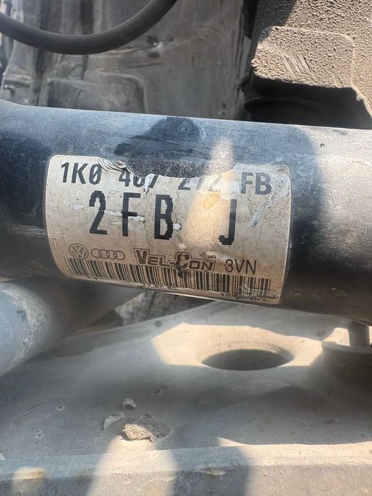 Planetara VW Jetta Stanga/Dreapta 2006 benzina