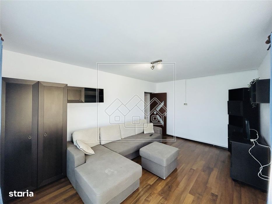 Ap decomandat, 2 camere si balcon, etaj 13, zona Pictor Brana