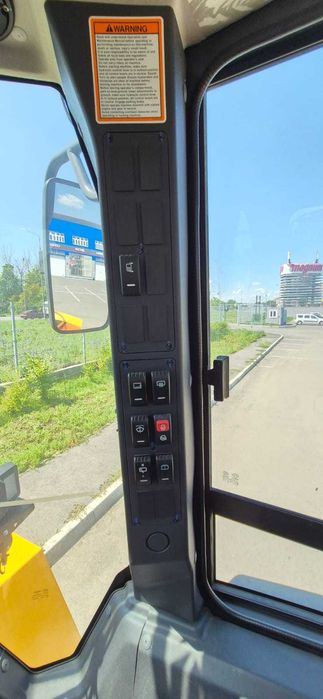 Фронтальный погрузчик LiuGong 835N