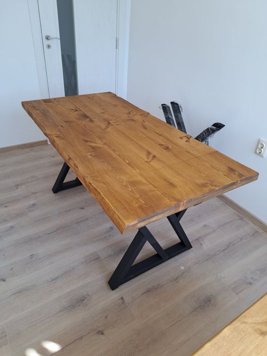 Плотове за маси от масив