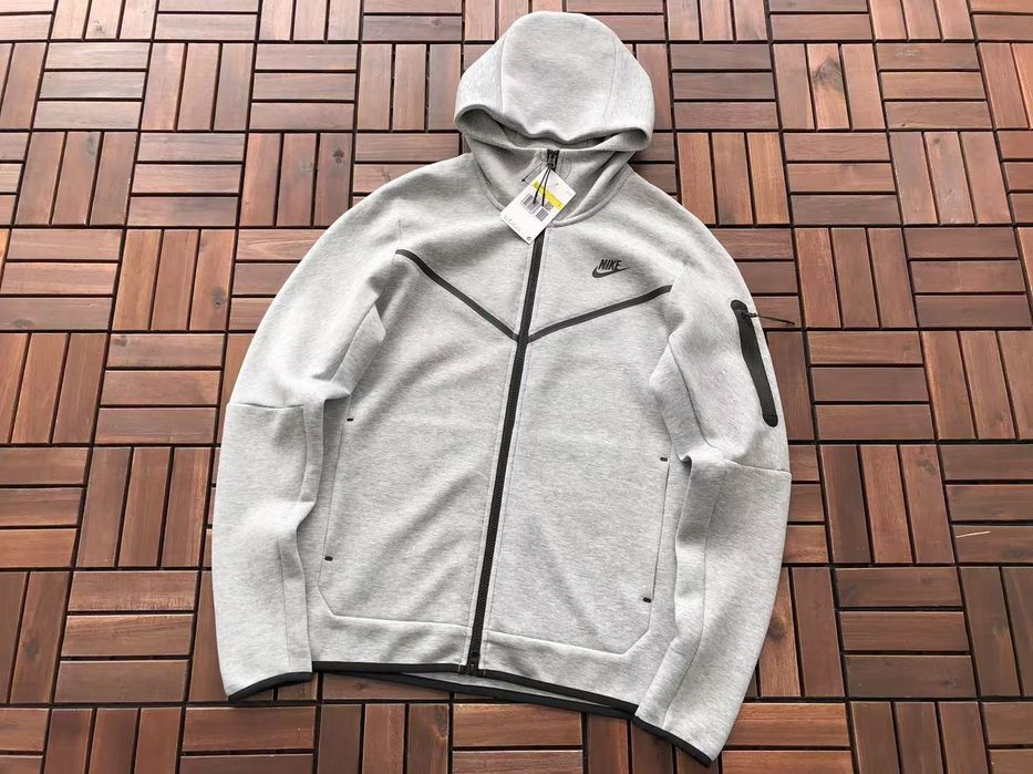 Hanorac nike tech gri