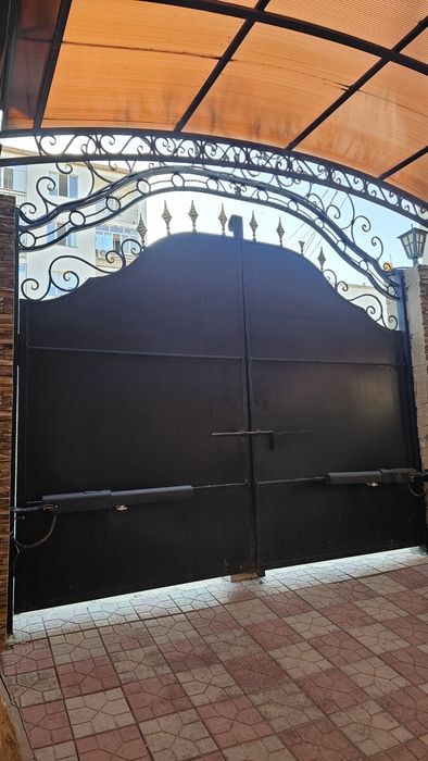 Продам кованые ворота с калиткой