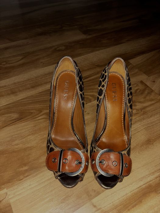 vintage токчета на Guess