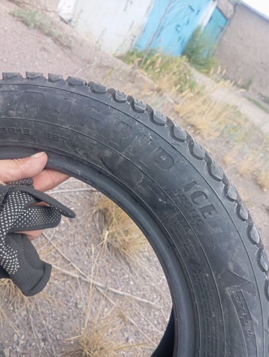 Продам резину 185/65/15