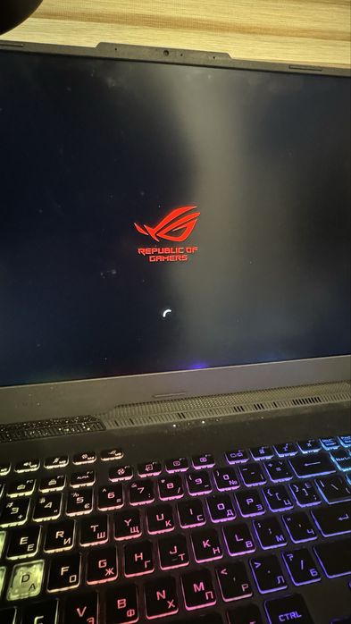 Лаптоп Asus ROG Strix