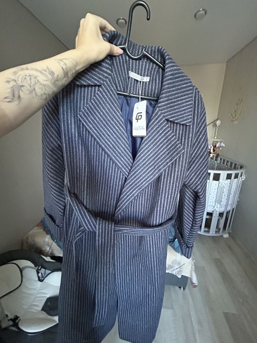 Продам пальто новое