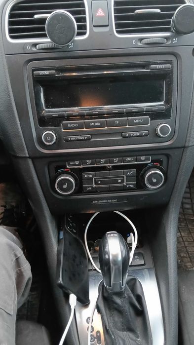 Vând golf 6 1.6 diesel 2013 automat