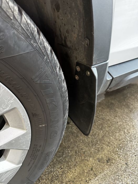 Aparatori de noroi - Dacia Duster 2