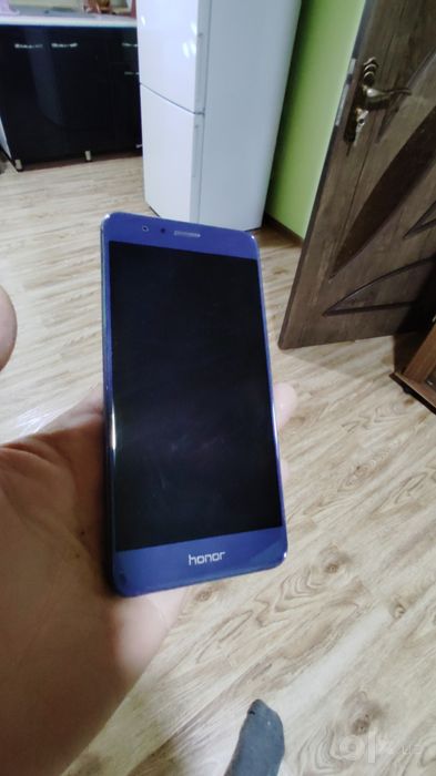 Honor 8 память 4/64 идеальное состояние