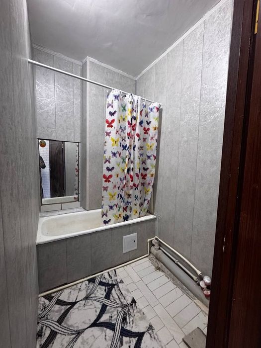 Assalomu aleykum. 2-qavat 4etajli panelniy dom. 1 xonali. Yangi remont