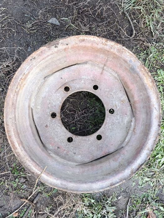 Диски на сельхозтехнику.