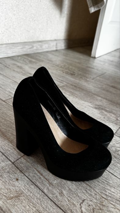 Продам обувь 35-36 размер!