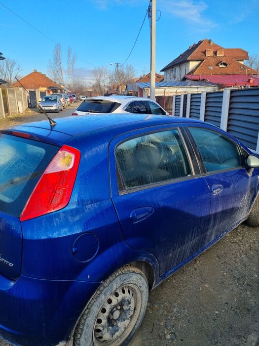 Vând Fiat Grande Punto