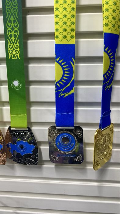 Кубок медаль оптом статуэтка