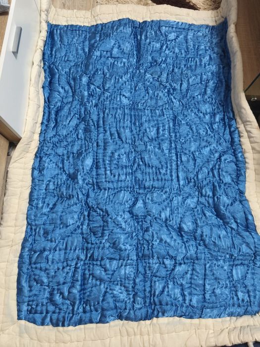 Юргани в син цвят