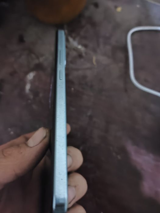 Vevo v27e 100% kafolat va 3 oy kafolat beraman 6 oy ishlatilgan