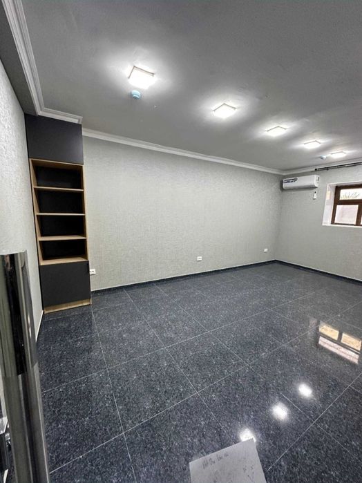 Аэропорт Корзинка. Ул.Бобур Яккасарайский Сдаётся офис 22м2.250 у е.
