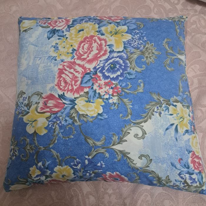 Продам подушки пуховые