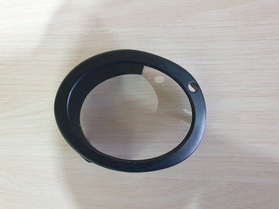 Рамка противотуманки бмв е39м