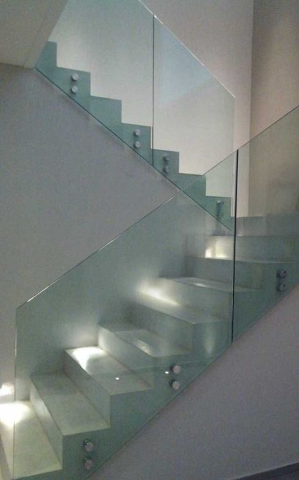 Balustrade inox Balustrade din Sticla / Scari Inox Scari sticla