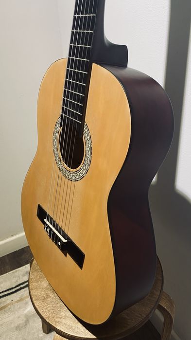 Продается гитара!!!