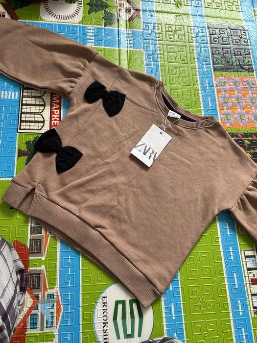 Кофточка зара на 7-8 лет