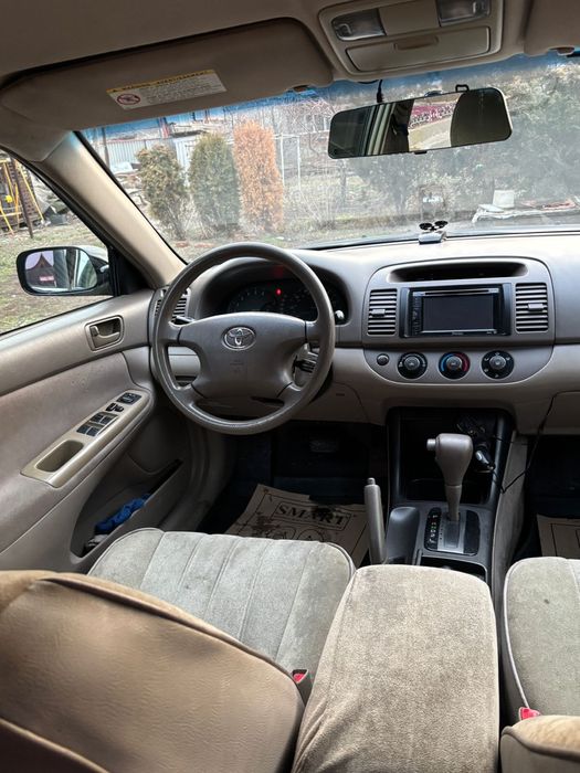 Продам camry 2002