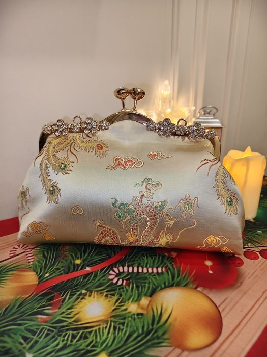 Женские новые сумки